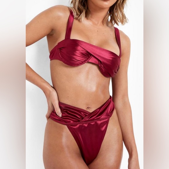 New Inventory 🔥Satin Twist Detail High Waist bikini Set🔥 - Picture 5 of 10